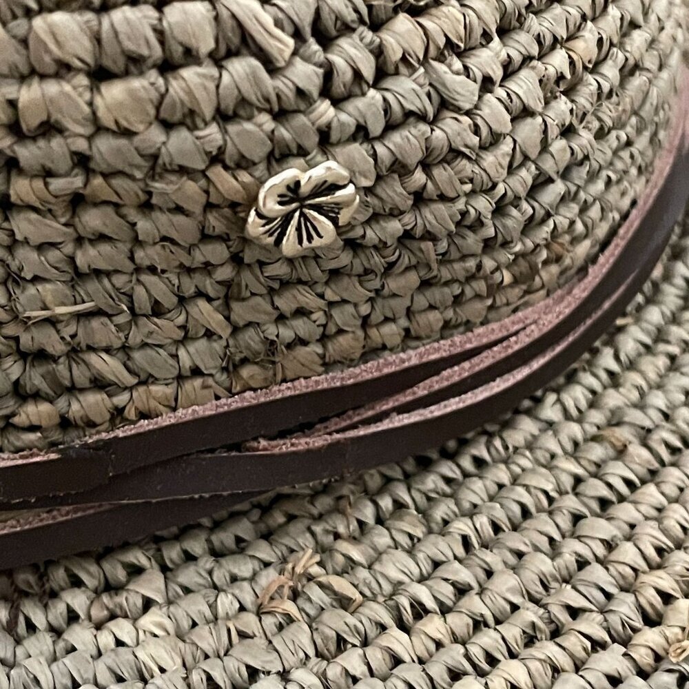 NWT Revolve Florabella Woven Wide Brim Sunhat Taupe Floral Trim Adjustable OS - Picture 4 of 7